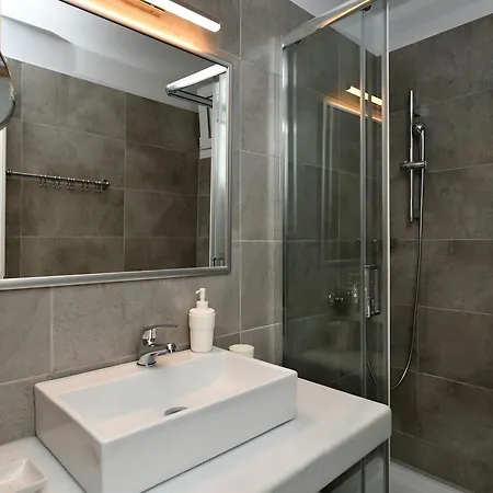 埃菲公寓 4* 德里奥斯